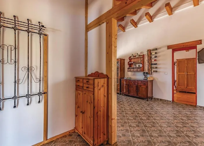 2 Bedroom Awesome In Дом отдыха *