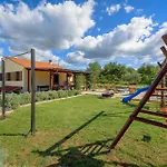 Lovely In With Wifi Holiday home