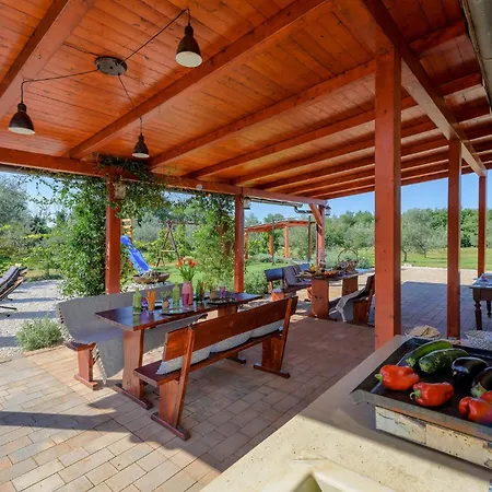 2 Bedroom Awesome In 別荘