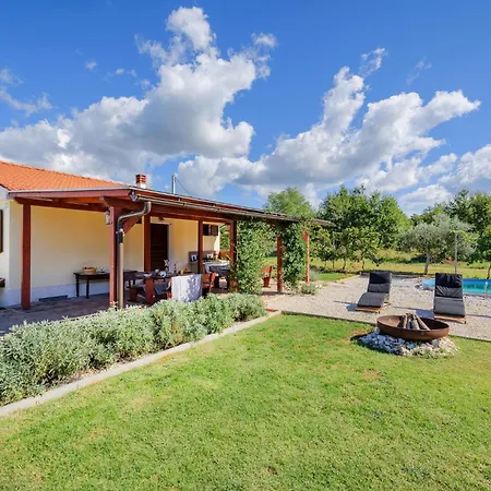 2 Bedroom Awesome In