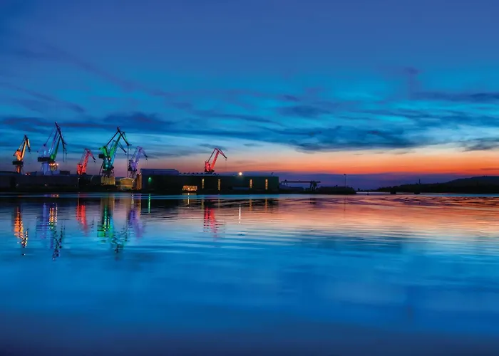 2 Bedroom Awesome In 度假居