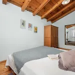 Vakantiehuis Lovely In With Wifi Pula